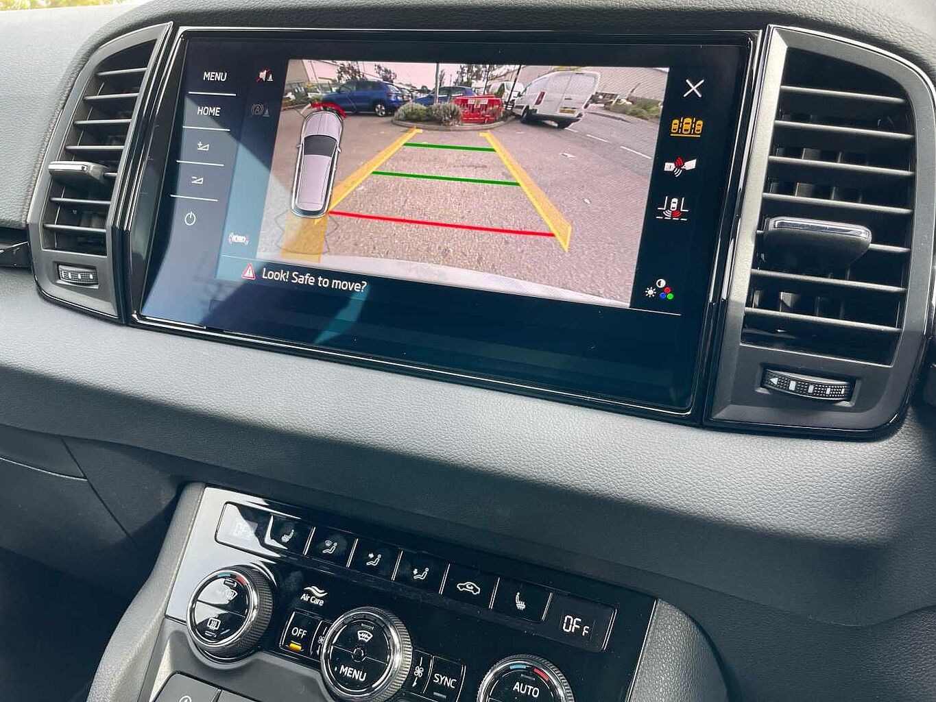 Used Skoda Karoq 2025 for sale - 77176968: Photo 19