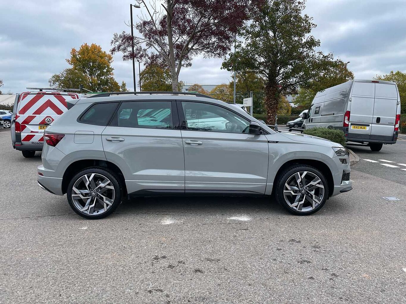 Used Skoda Karoq 2025 for sale - 76216621: Photo 4