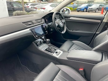 Used Skoda Superb 2022 for sale - 76381507: Photo