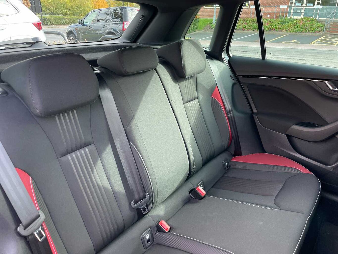 Used Skoda Kamiq 2022 for sale - 76609231: Photo 8