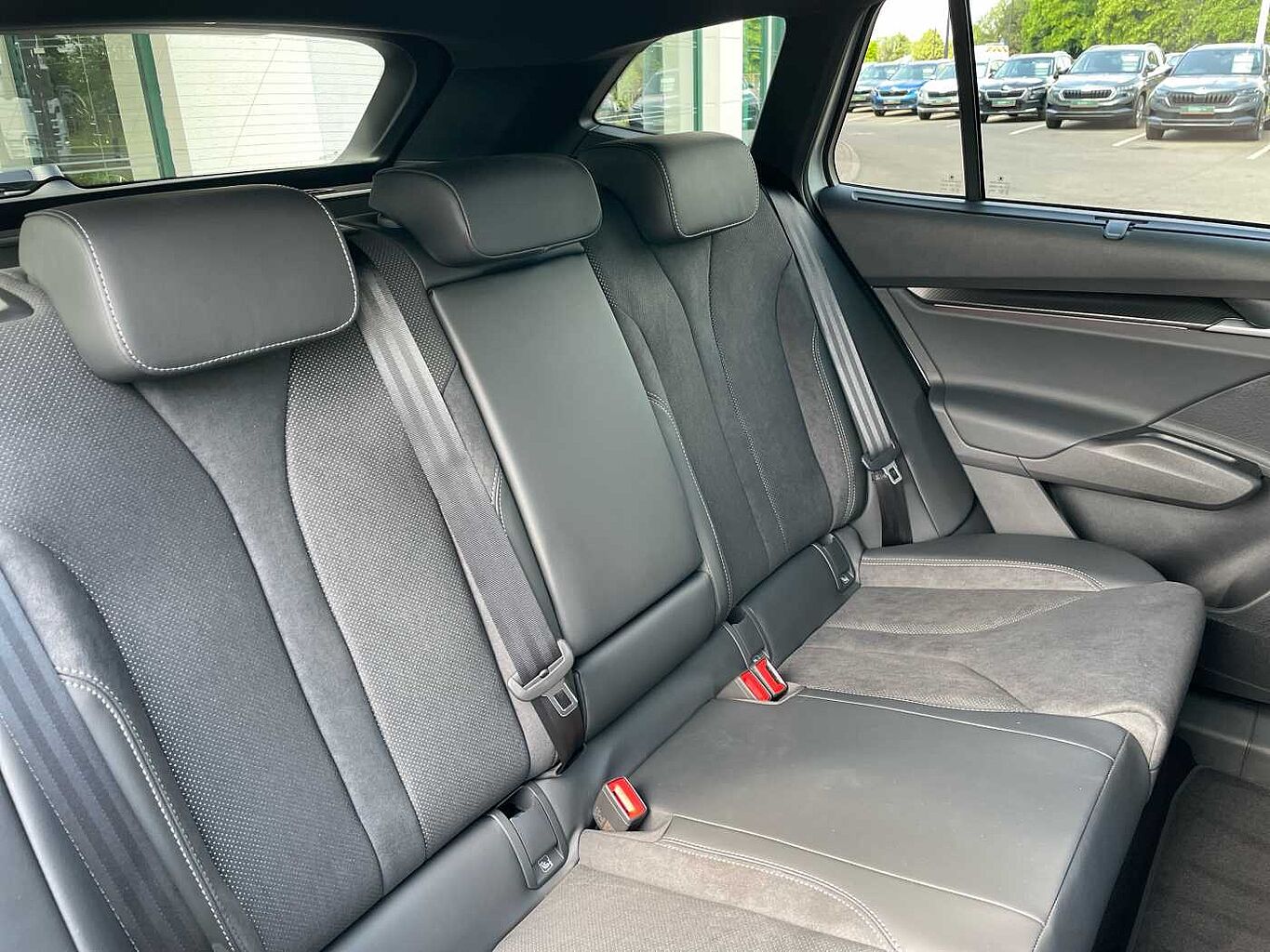 Used Skoda Enyaq 2025 for sale - 77177710: Photo 8