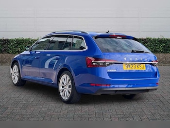 Used Skoda Superb 2023 for sale - 78363733: Photo