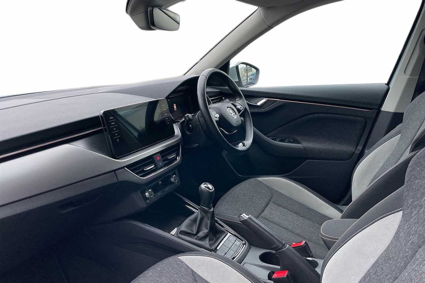 Used Skoda Kamiq 2023 for sale - 77124799: Photo 2