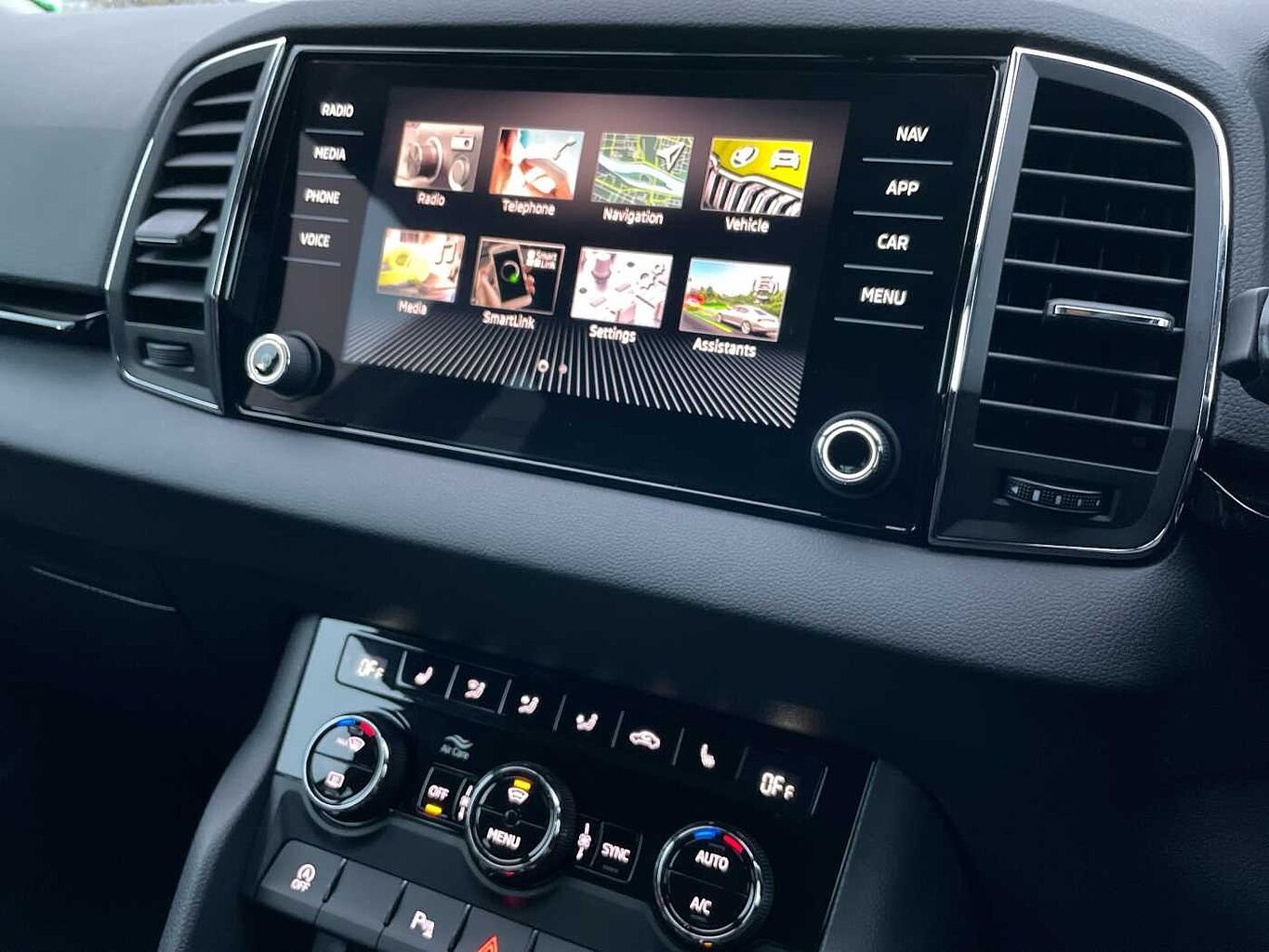 Used Skoda Karoq 2021 for sale - 76539579: Photo 13