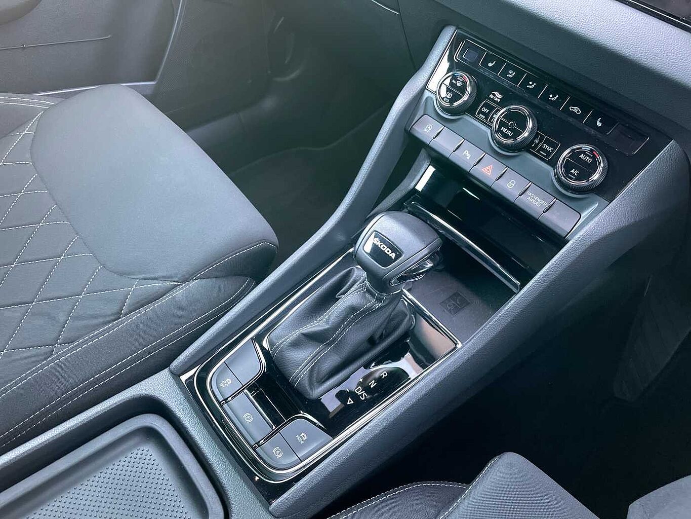 Used Skoda Karoq 2023 for sale - 76800685: Photo 14