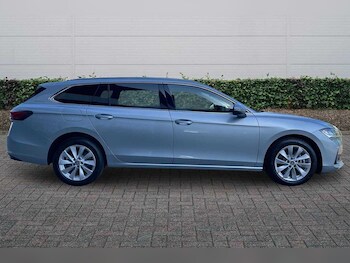 Used Skoda Superb 2025 for sale - 78385199: Photo