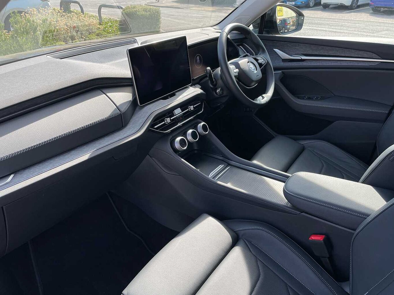 Used Skoda Kodiaq 2024 for sale - 76111207: Photo 2