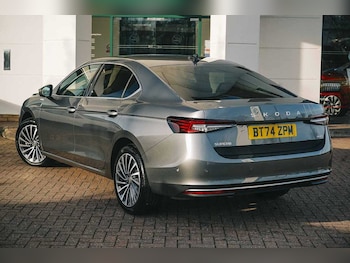 Used Skoda Superb 2024 for sale - 76937347: Photo