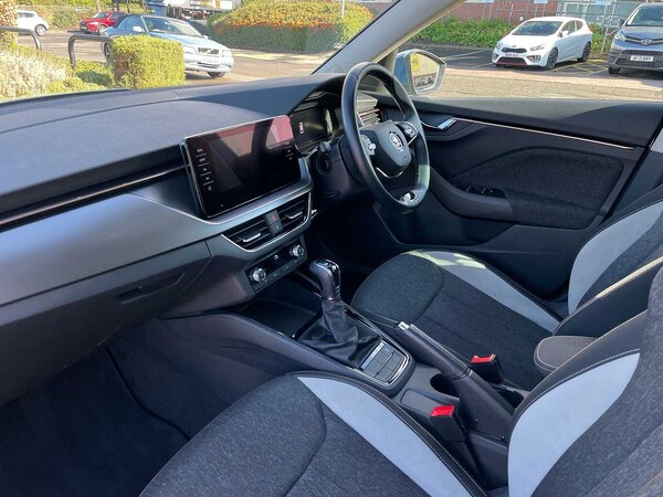 Used Skoda Kamiq 2021 for sale - 76111379: Photo 2