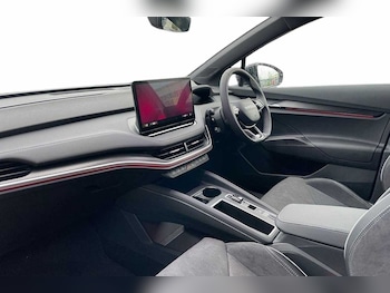 Used Skoda Enyaq 2025 for sale - 77176618: Photo