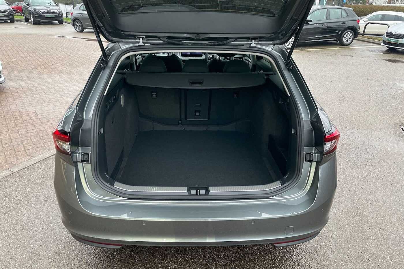 Used Skoda Superb 2024 for sale - 77397140: Photo 11