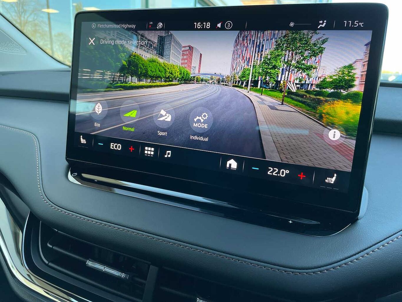 Used Skoda Enyaq 2025 for sale - 77177735: Photo 17