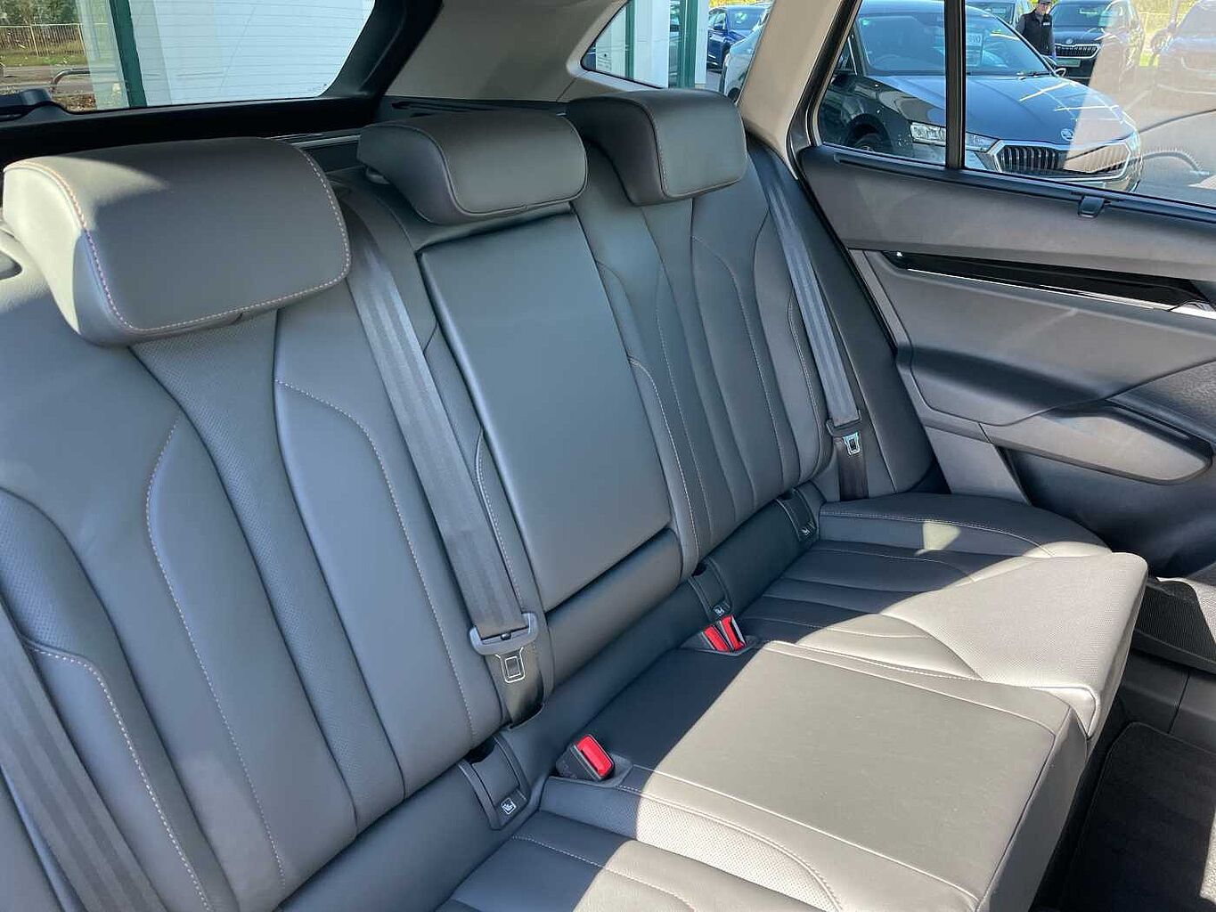 Used Skoda Enyaq 2025 for sale - 77177735: Photo 8