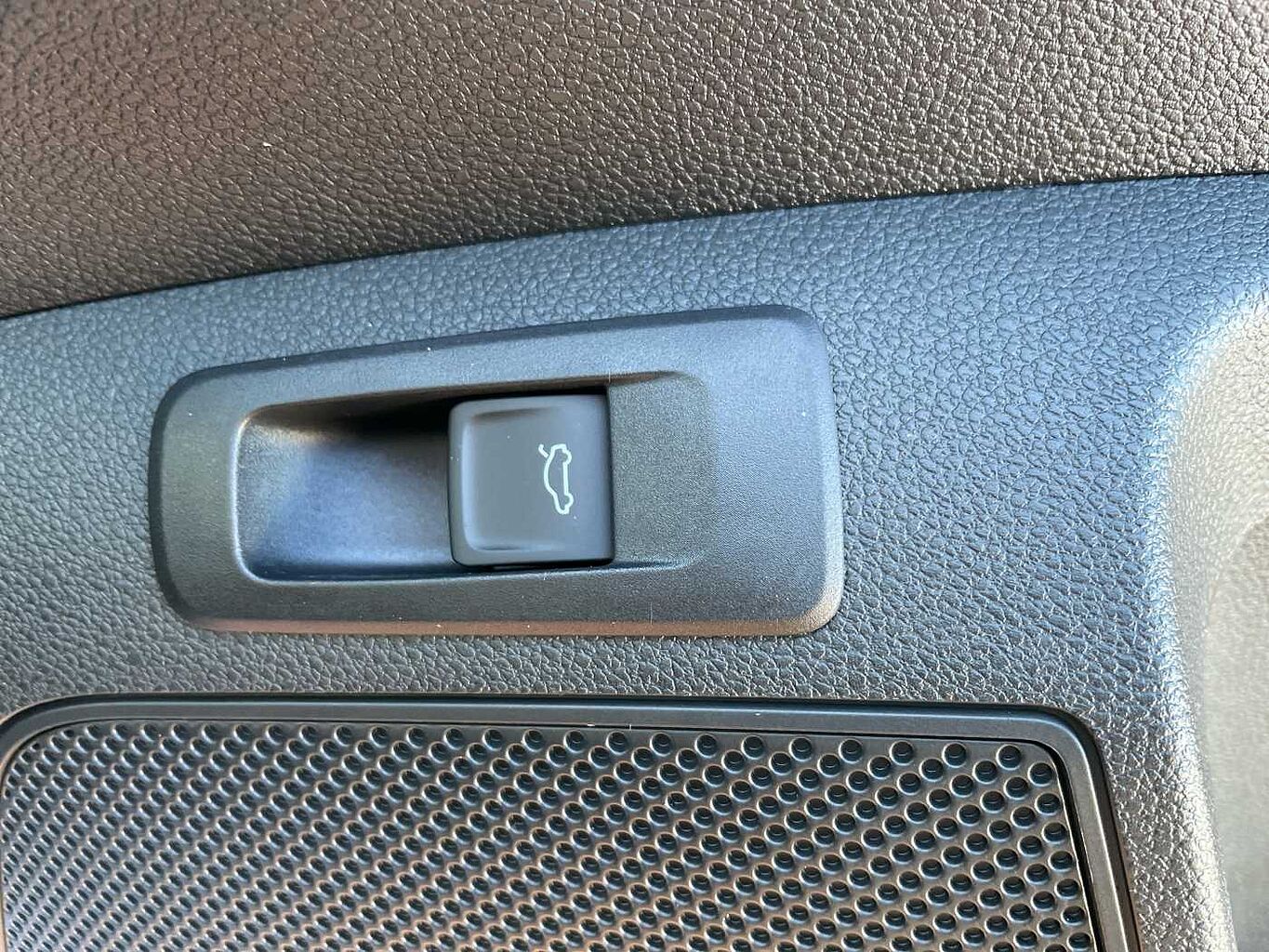 Used Skoda Karoq 2025 for sale - 77177668: Photo 13