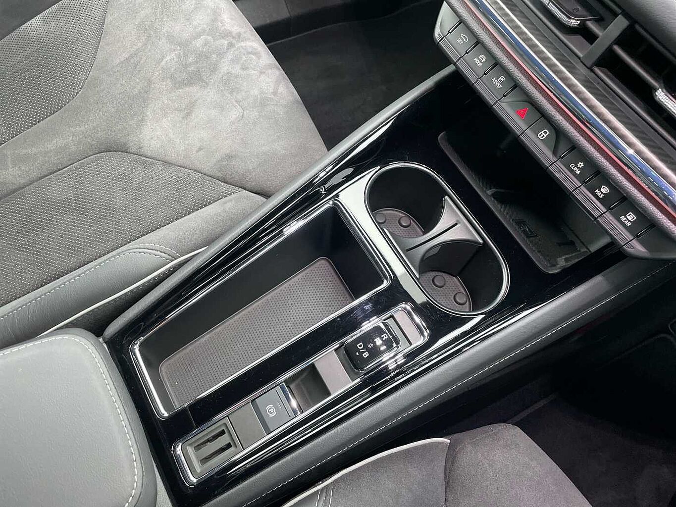 Used Skoda Enyaq 2023 for sale - 76202353: Photo 15