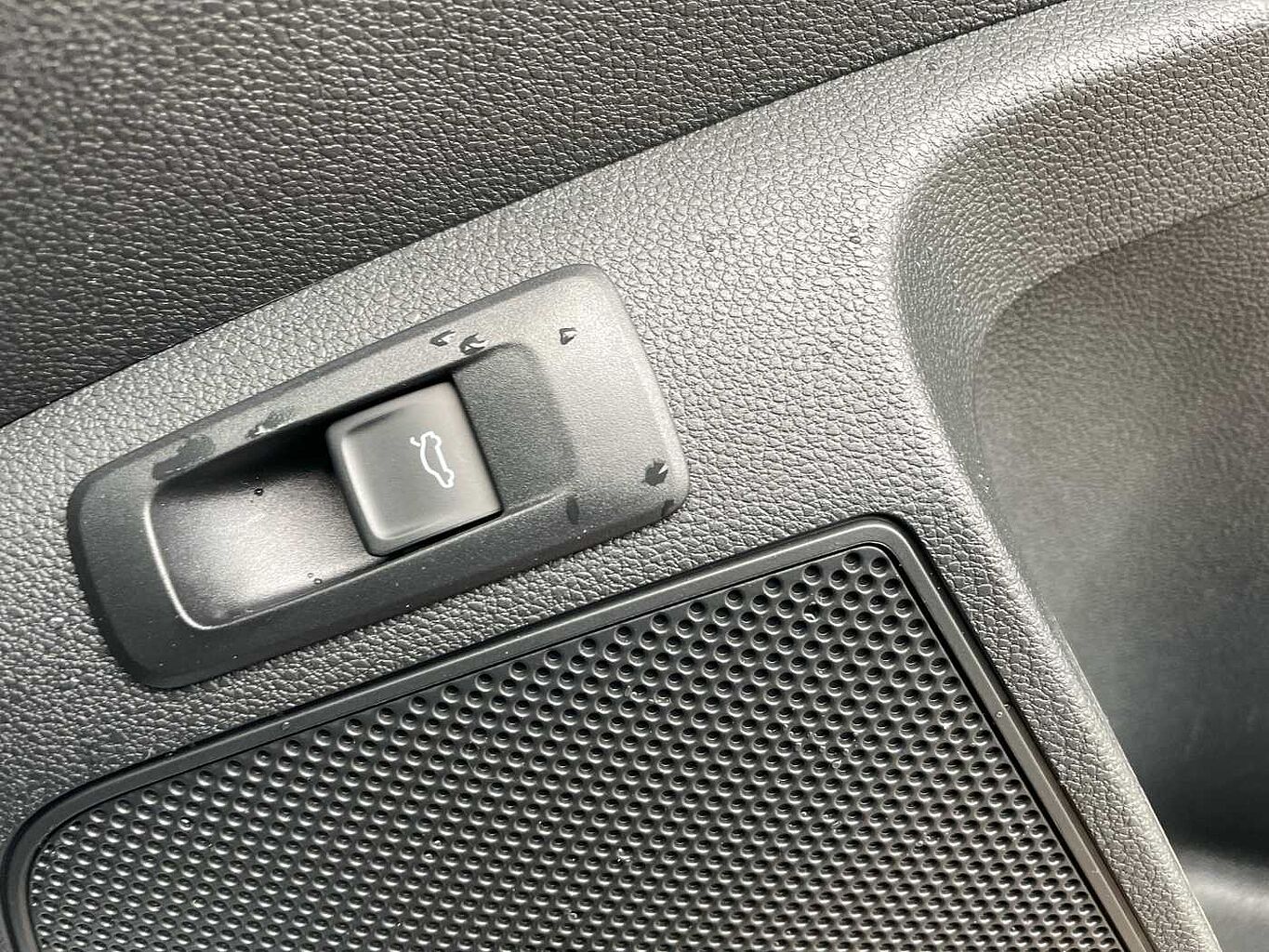 Used Skoda Karoq 2025 for sale - 76110733: Photo 14