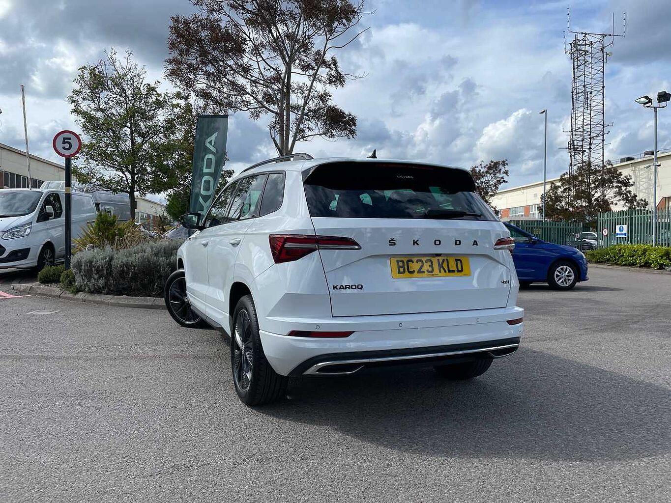 Used Skoda Karoq 2023 for sale - 76110471: Photo 3