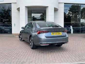 Used Skoda Octavia 2025 for sale - 76800430: Photo