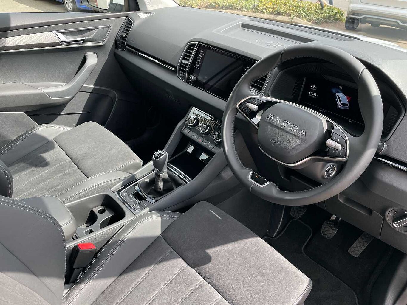 Used Skoda Karoq 2025 for sale - 76110503: Photo 6