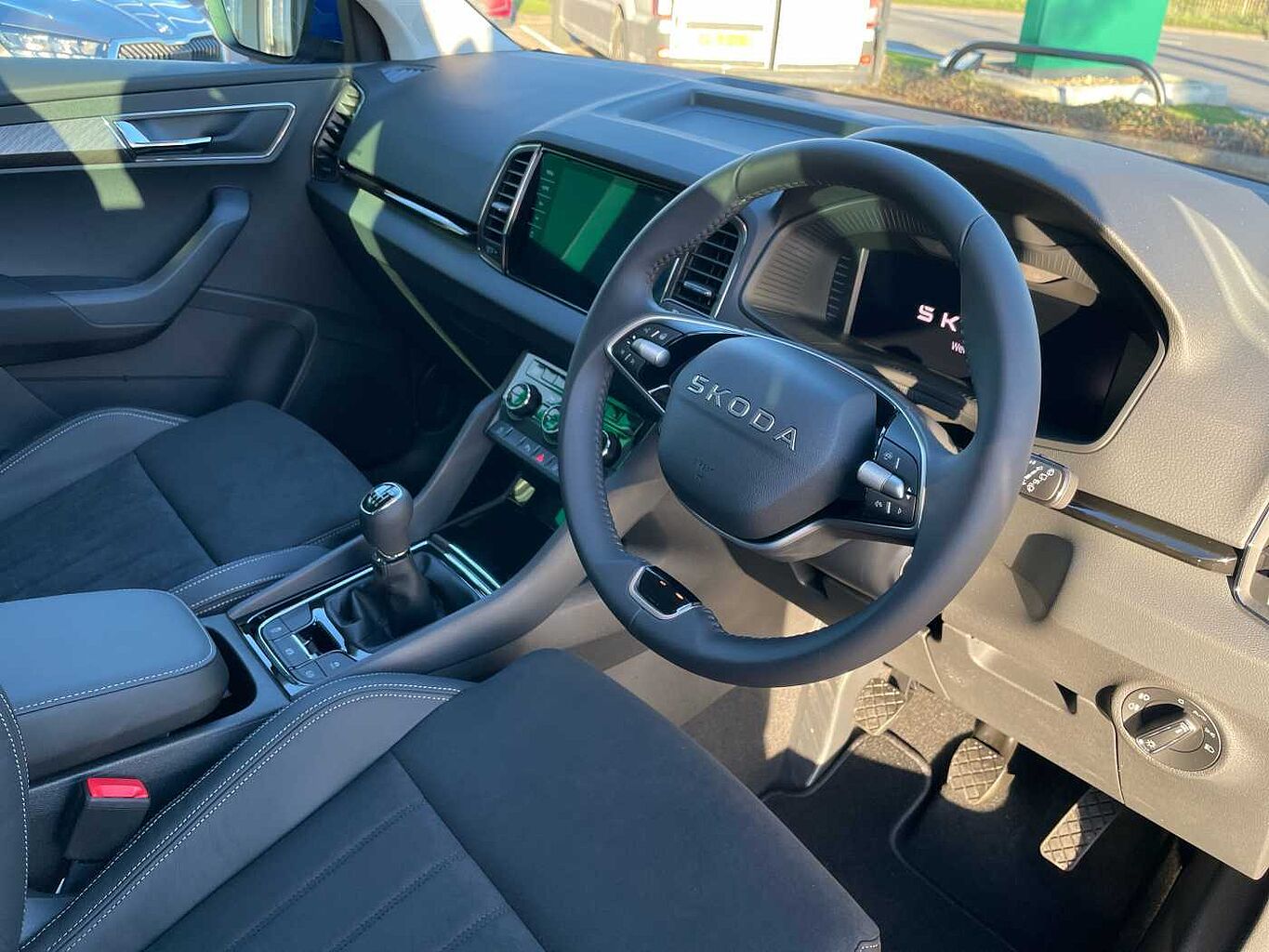 Used Skoda Karoq 2025 for sale - 76635353: Photo 6