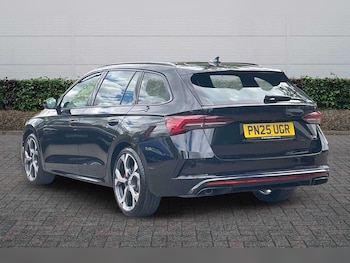 Used Skoda Octavia 2025 for sale - 78363752: Photo