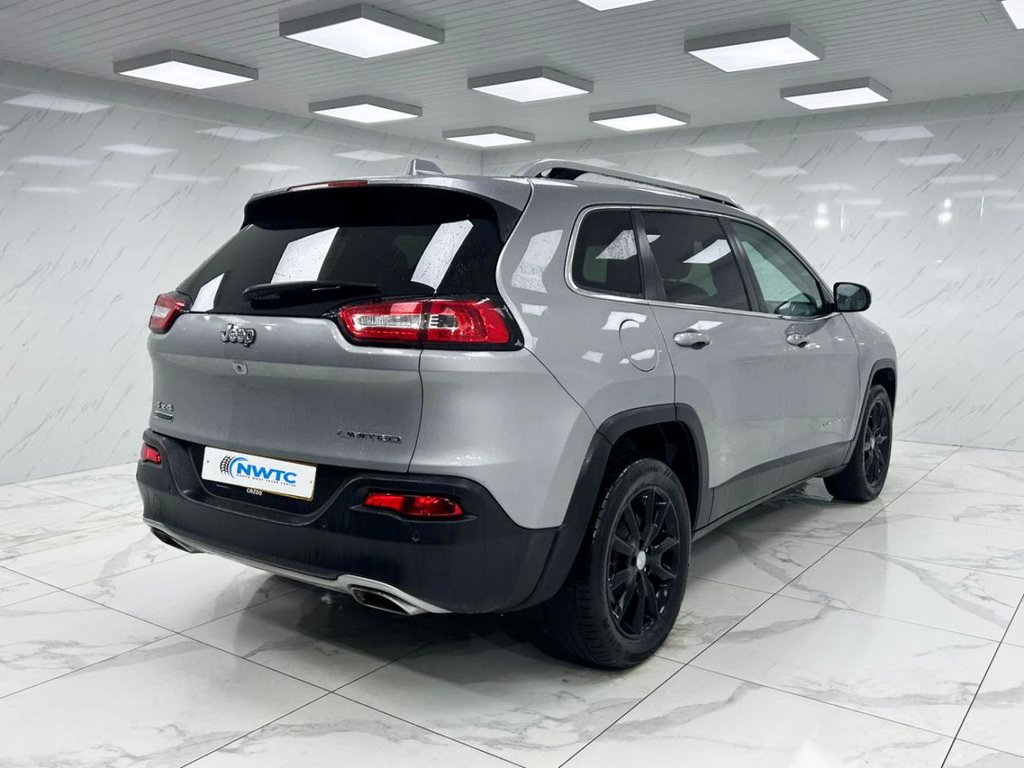 Used Jeep Cherokee 2015 for sale - 76527241: Photo 9