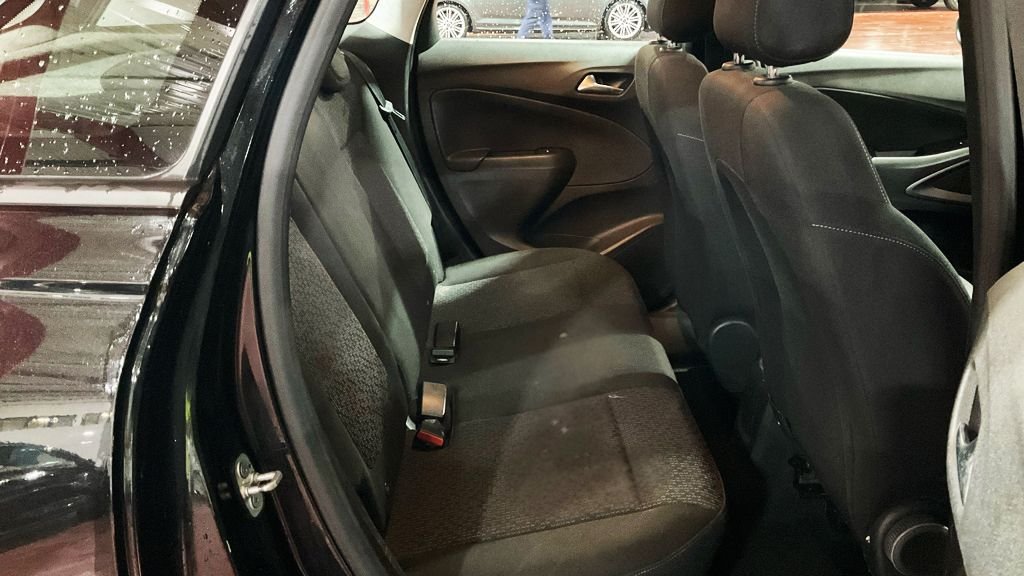 Used Vauxhall Crossland X 2019 for sale - 77263896: Photo 12