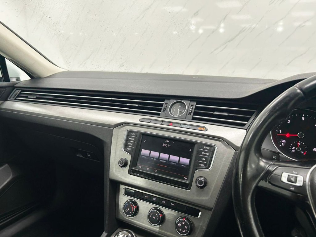 Used Volkswagen Passat 2015 for sale - 76867407: Photo 15