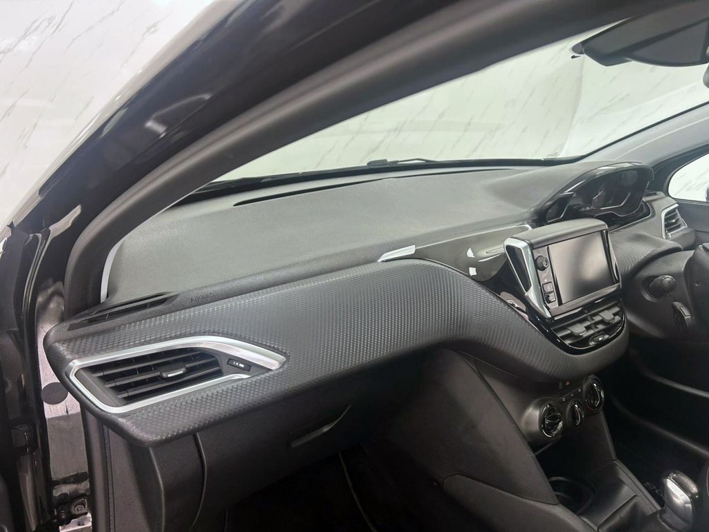 Used Peugeot 208 2018 for sale - 76569815: Photo 11