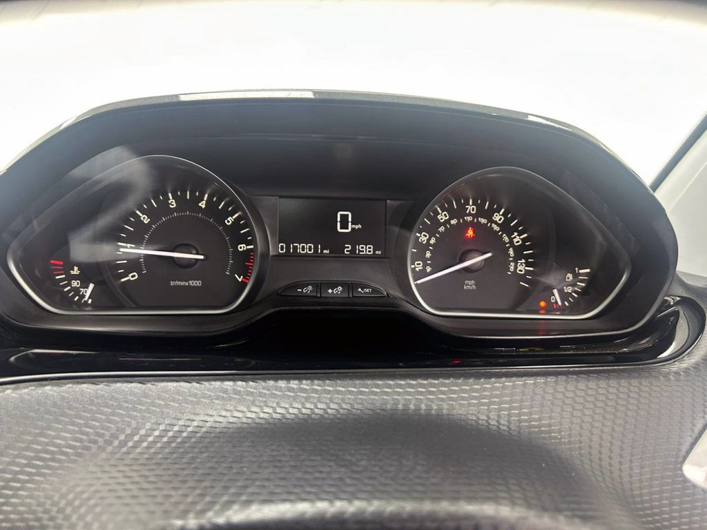 Used Peugeot 208 2018 for sale - 76569815: Photo 15