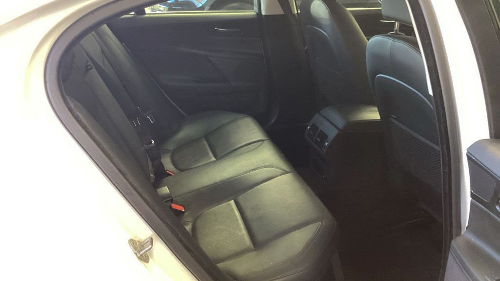 Used Jaguar XE 2015 for sale - 78212685: Photo 14