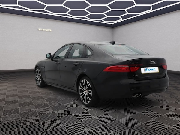 Used Jaguar XF 2019 for sale - 76267021: Photo 4