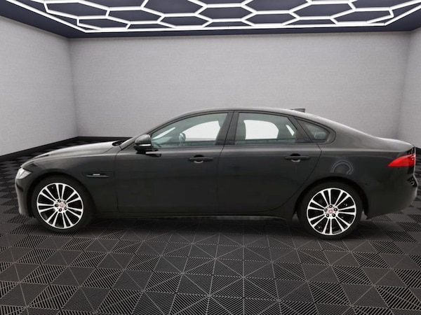 Used Jaguar XF 2019 for sale - 76267021: Photo 7