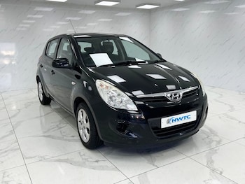 Used Hyundai i20 2011 for sale - 76740667: Photo