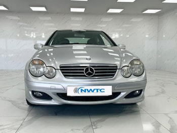 Used Mercedes-Benz C-Class 2007 for sale - 75122190: Photo