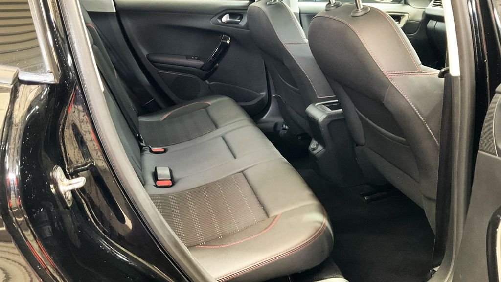 Used Peugeot 2008 2018 for sale - 76482366: Photo 10