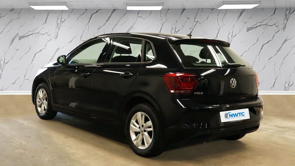 Used Volkswagen Polo 2018 for sale - 76910385: Photo 3