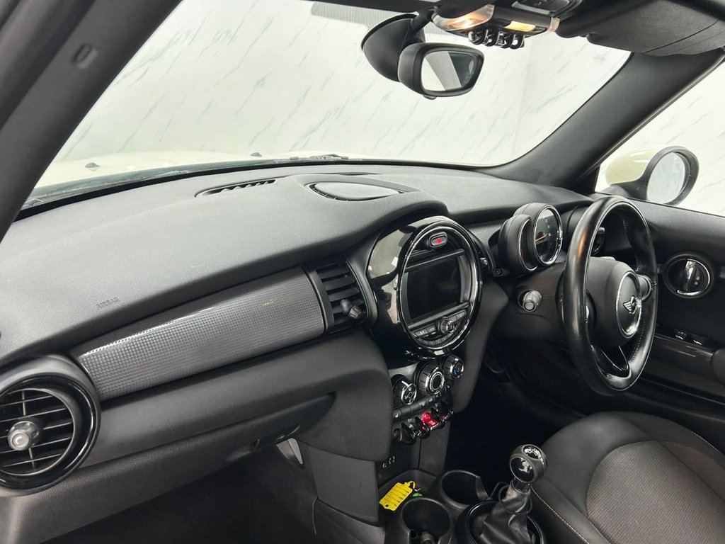 Used MINI Convertible 2016 for sale - 76430269: Photo 15