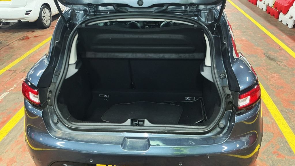 Used Renault Clio 2017 for sale - 77463957: Photo 15