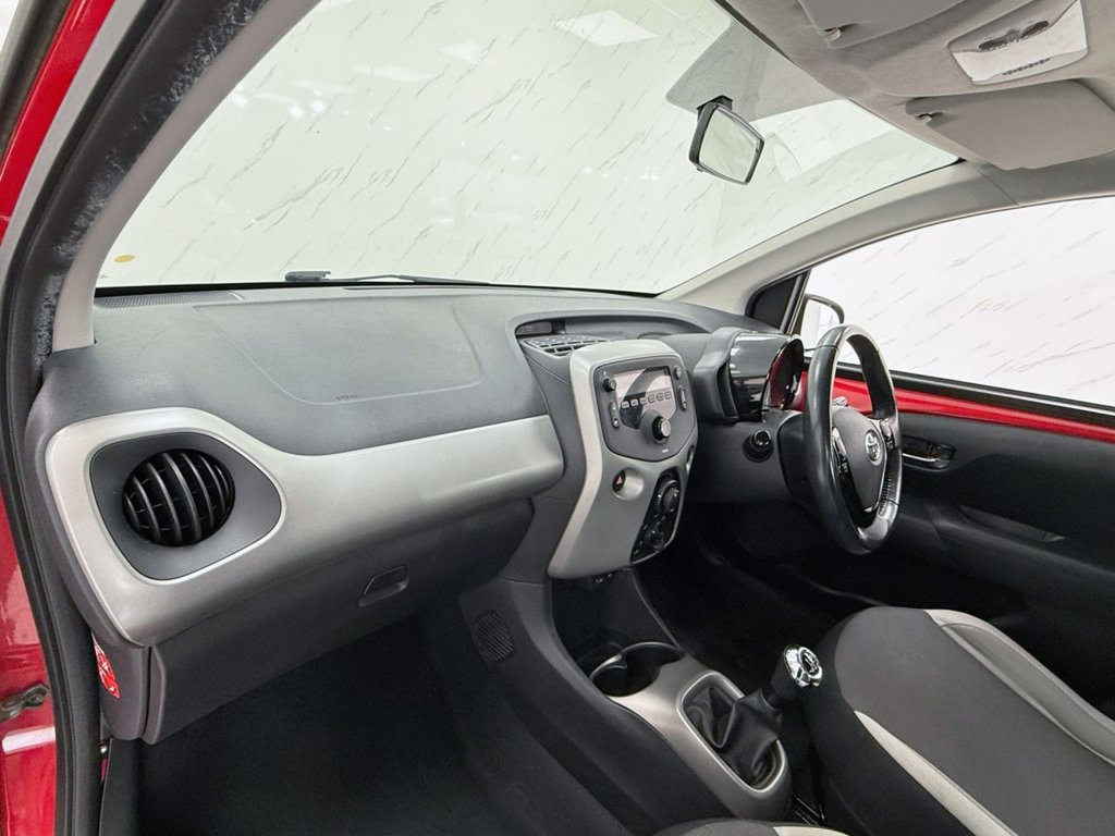 Used Toyota AYGO 2018 for sale - 77096263: Photo 12