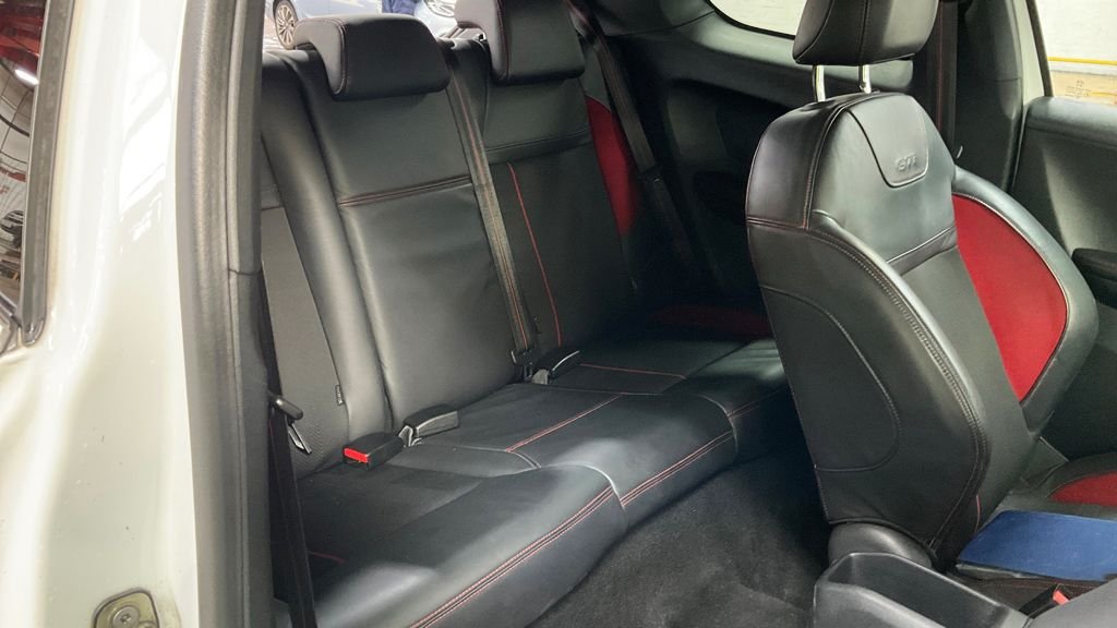 Used Peugeot 208 2014 for sale - 77583136: Photo 11