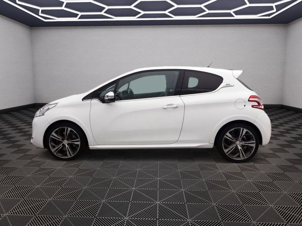 Used Peugeot 208 2014 for sale - 77583136: Photo 7