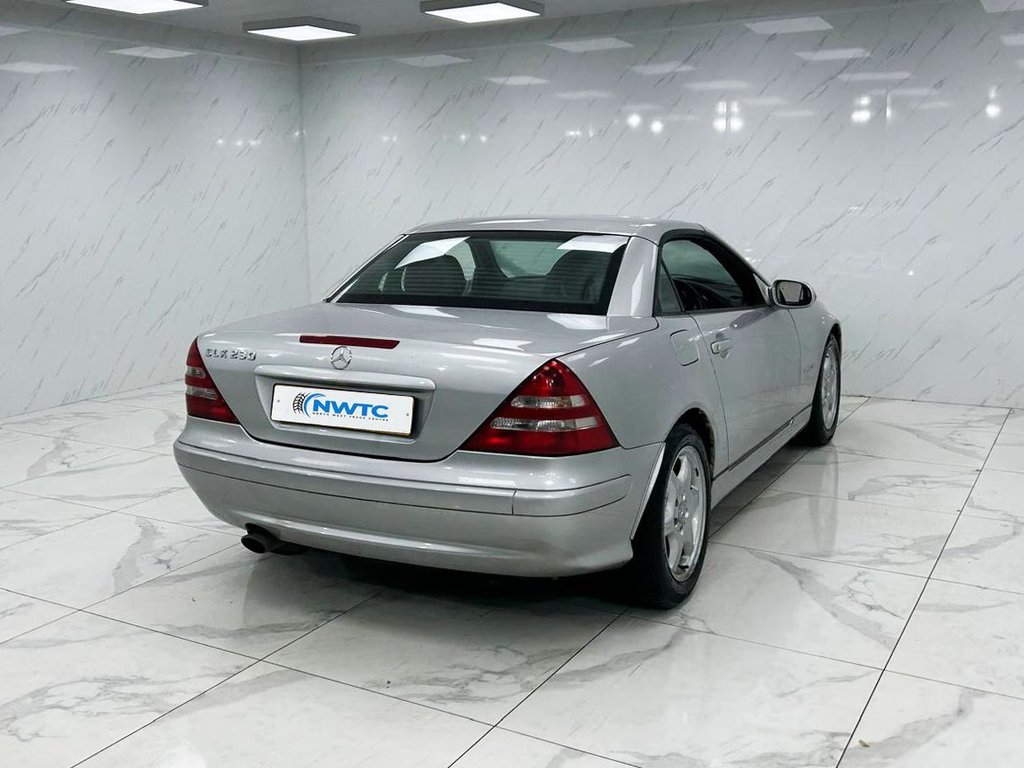 Used Mercedes-Benz SLK 2003 for sale - 77027169: Photo 12