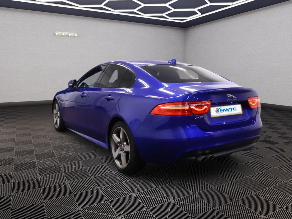 Used Jaguar XE 2017 for sale - 76356895: Photo 4