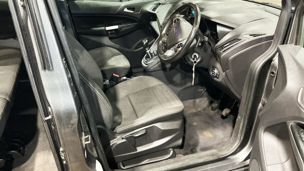 Used Ford Grand Tourneo Connect 2017 for sale - 76711049: Photo 10