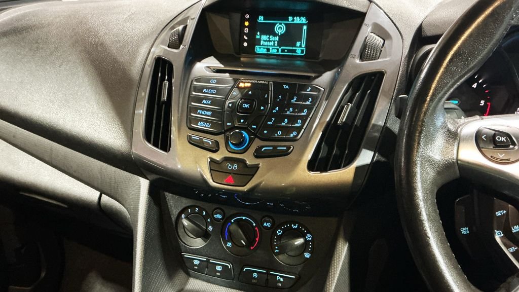 Used Ford Grand Tourneo Connect 2017 for sale - 76711049: Photo 8