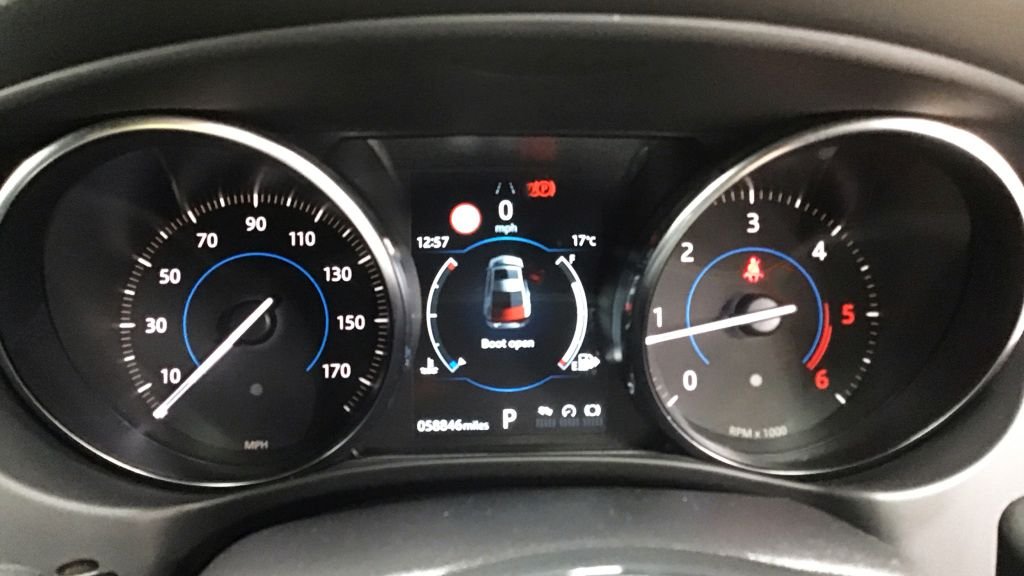 Used Jaguar XE 2019 for sale - 78201029: Photo 12