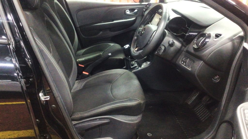 Used Renault Clio 2017 for sale - 76923913: Photo 11