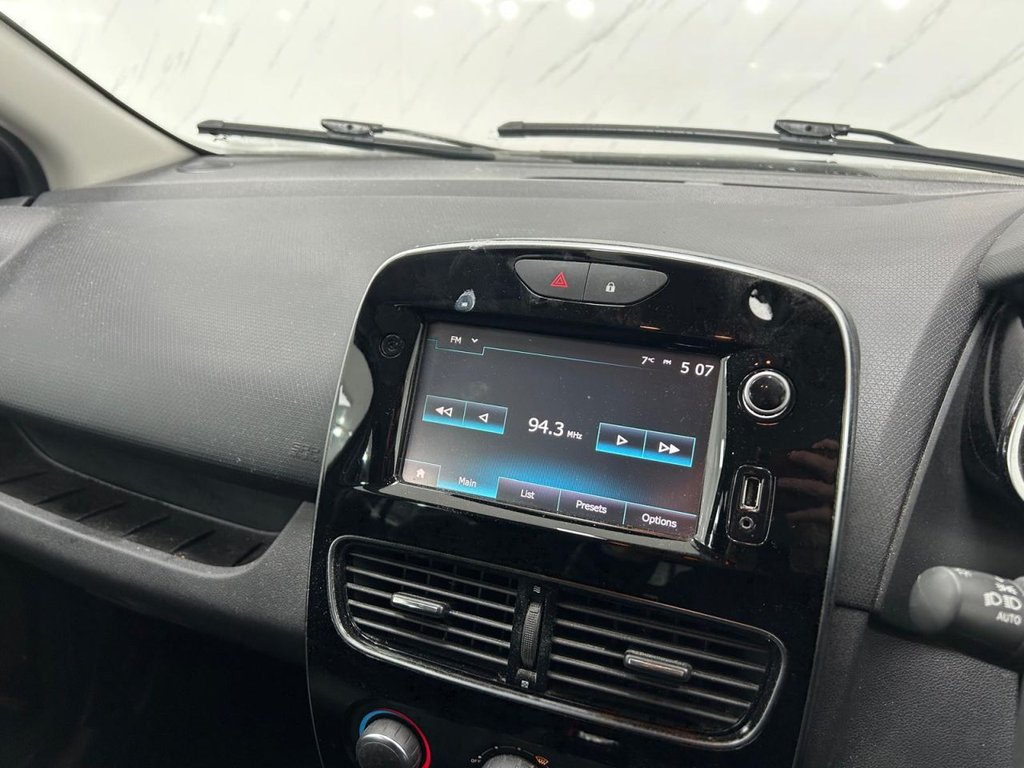 Used Renault Clio 2017 for sale - 76923913: Photo 15