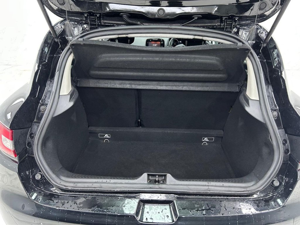 Used Renault Clio 2017 for sale - 76923913: Photo 20